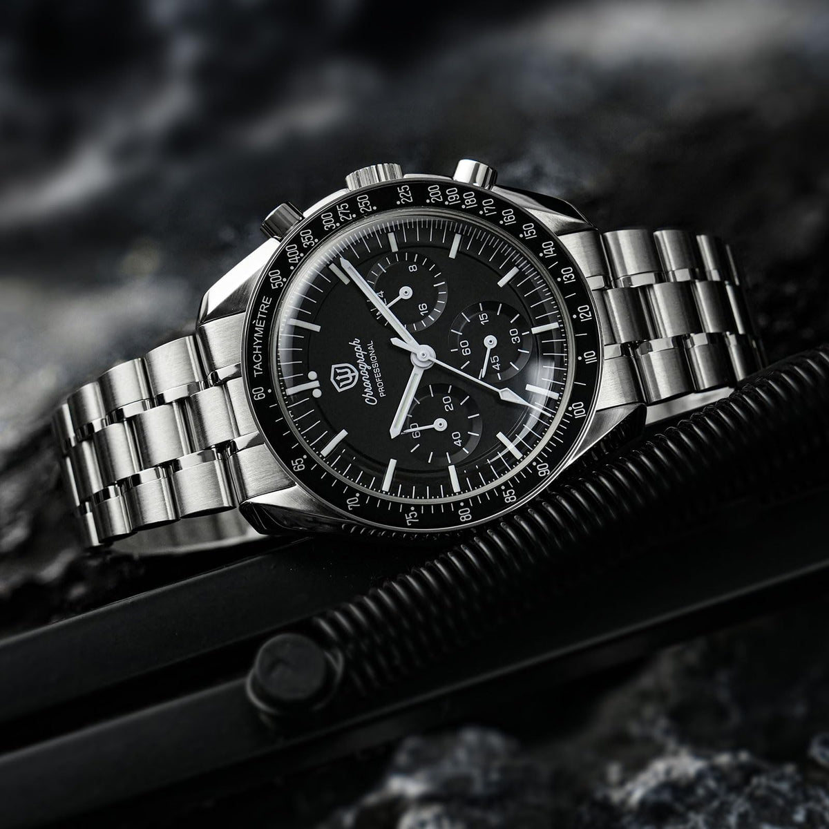 39mm Chronograph Watch O3800