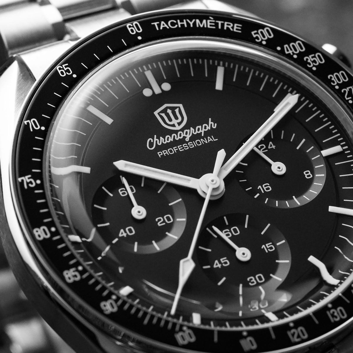 39mm Chronograph Watch O3800