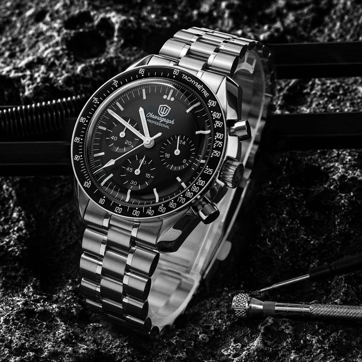 39mm Chronograph Watch O3800